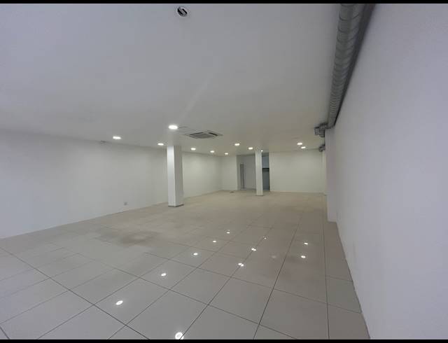 164M² RETAIL TO LET IN CLAREMONT